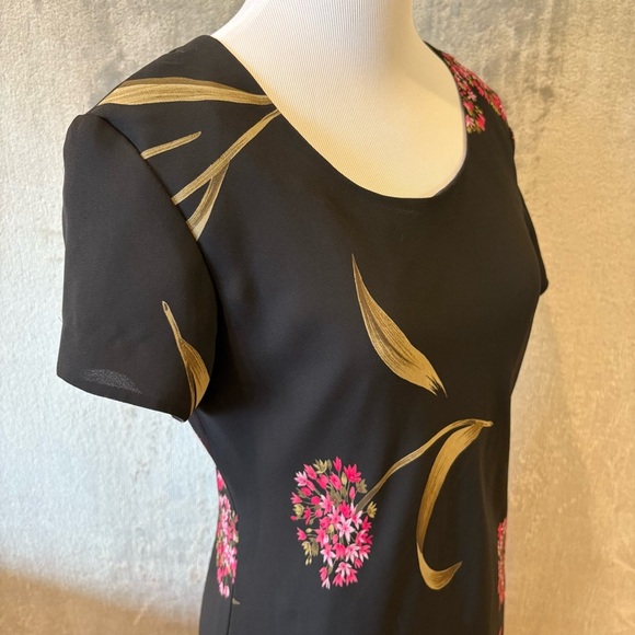 Jessica Howard Dark Romantic Elegant Sheath Dress with Pink Floral Accents - Picture 3 of 9